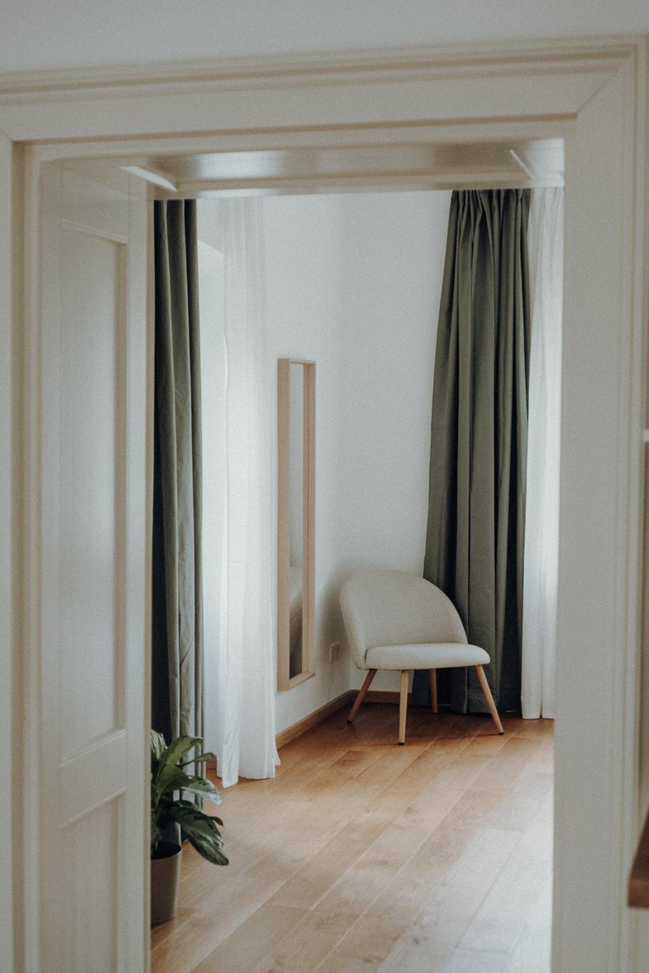 Weinstrassen Apartment Mit Zentrumsanbindung Neustadt an der Weinstraße Buitenkant foto